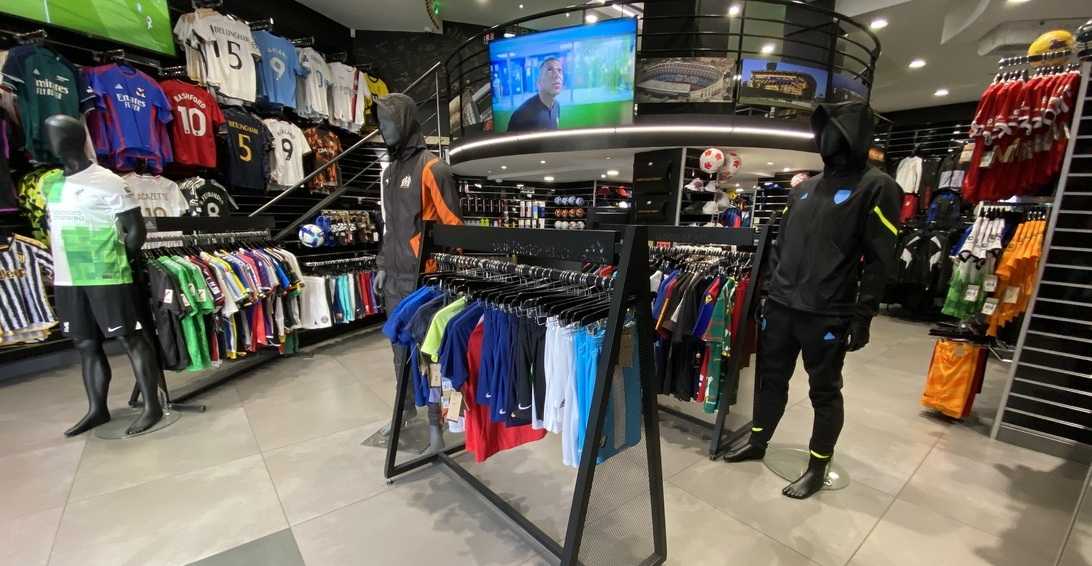 Magasin de discount survetement de foot